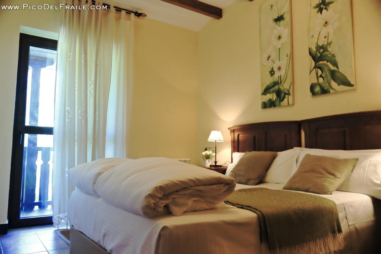 Hospederia El Pico Del Fraile Guest House Cobreros Exterior photo